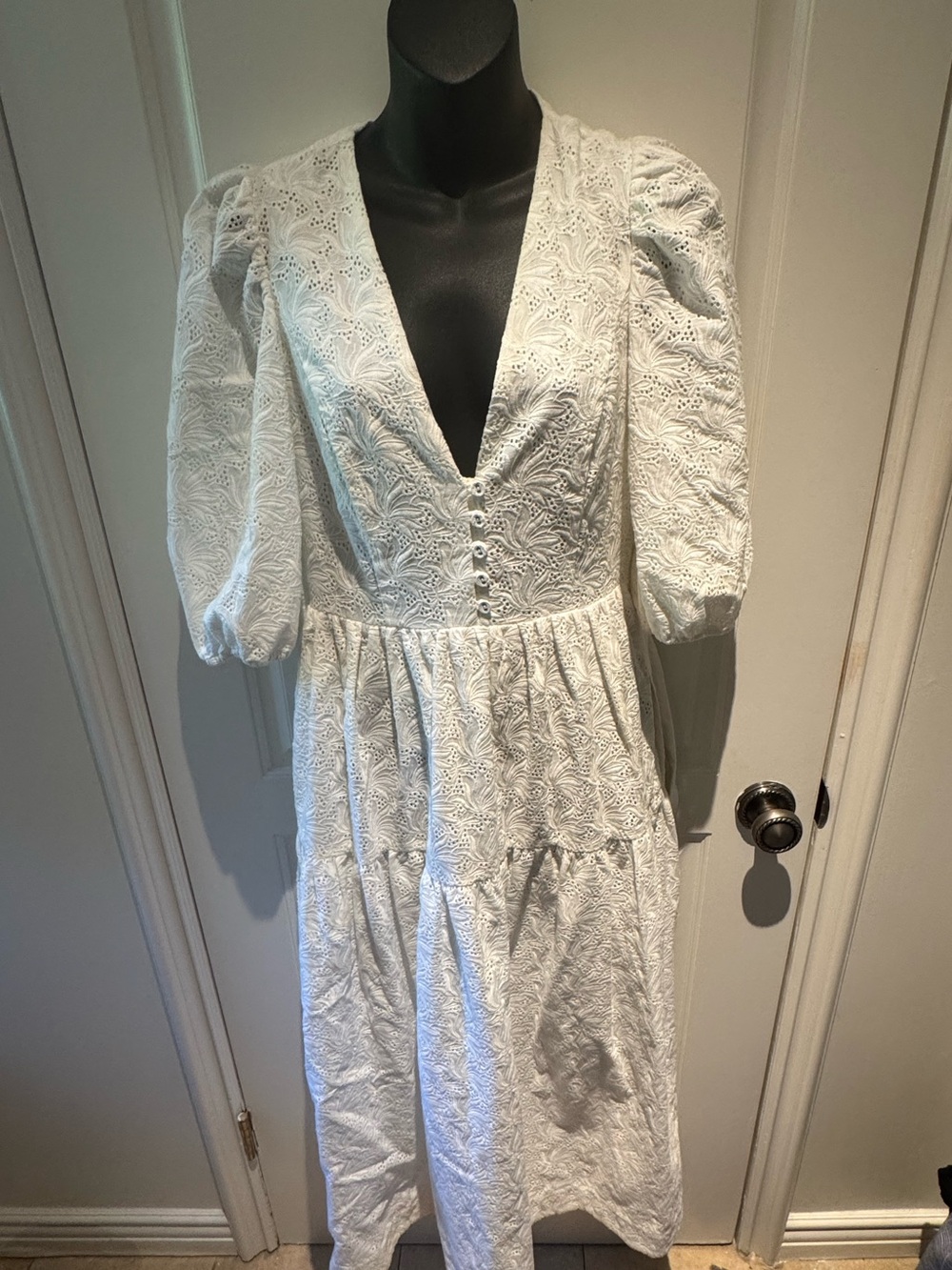NICHOLAS Celie Featherington Eyelet Puff Sleeve White Belted Midi Dress 6